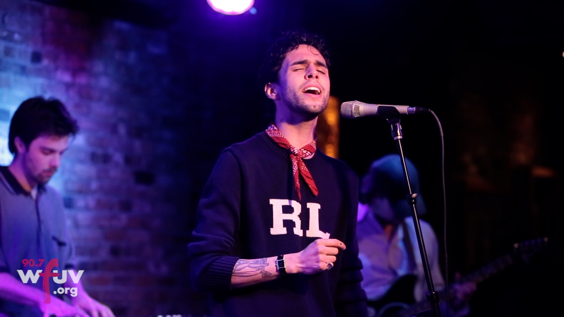 Video Live Sessions: Stephen Sanchez - Evangeline