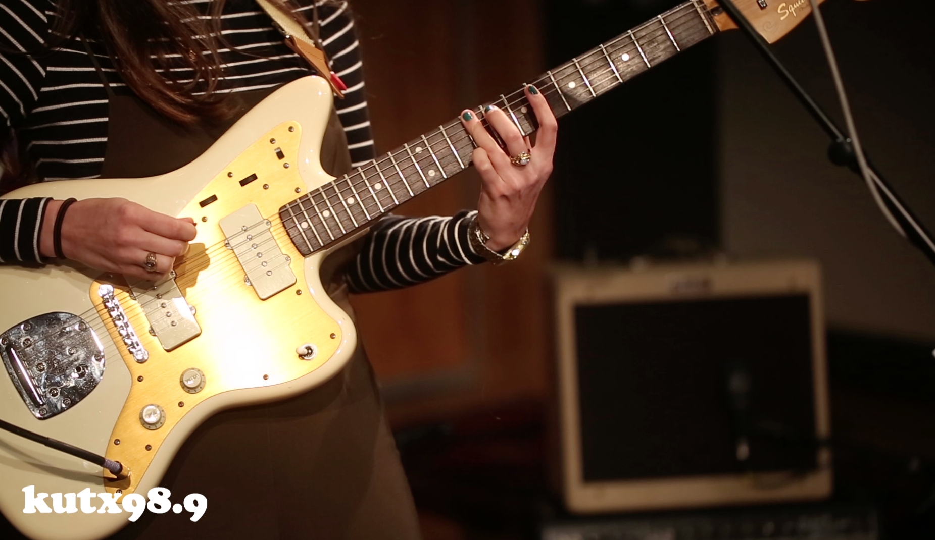 Video Live Sessions Annabelle Chairlegs Candy Apple Red